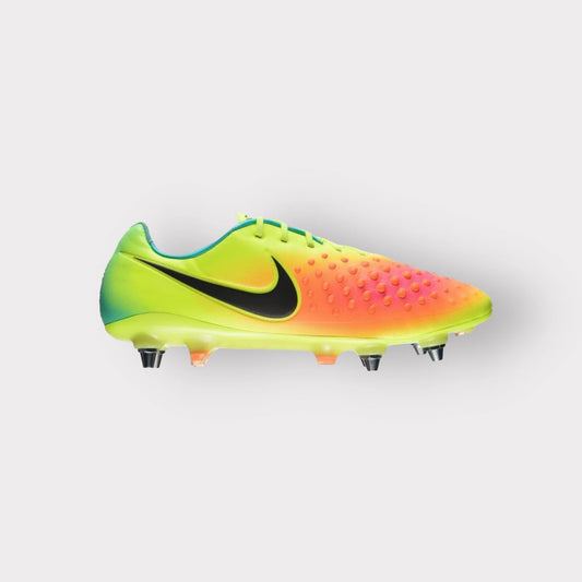 NIKE MAGISTA OPUS II SG-PRO