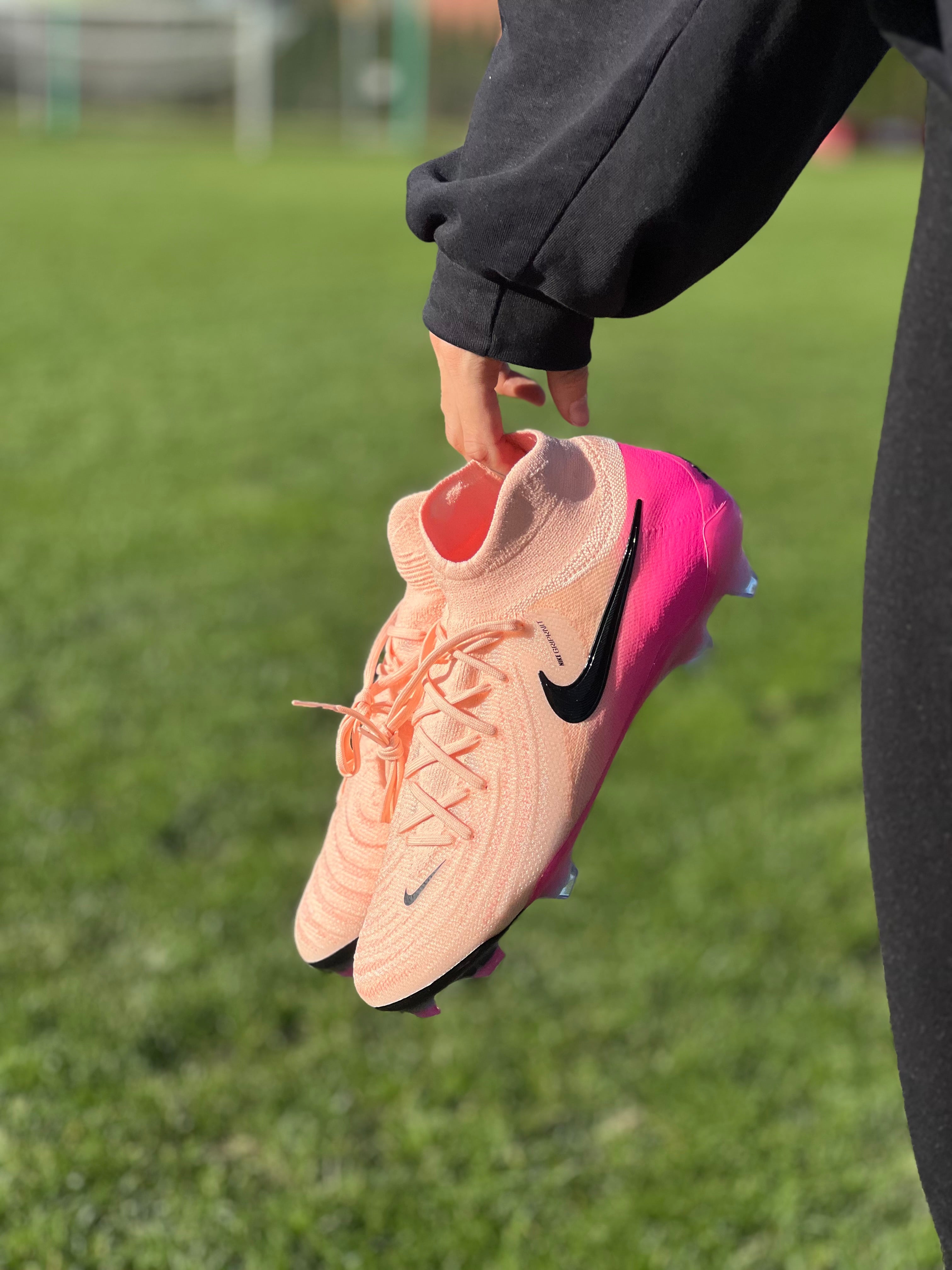 NIKE PHANTOM LUNA II ELITE FG