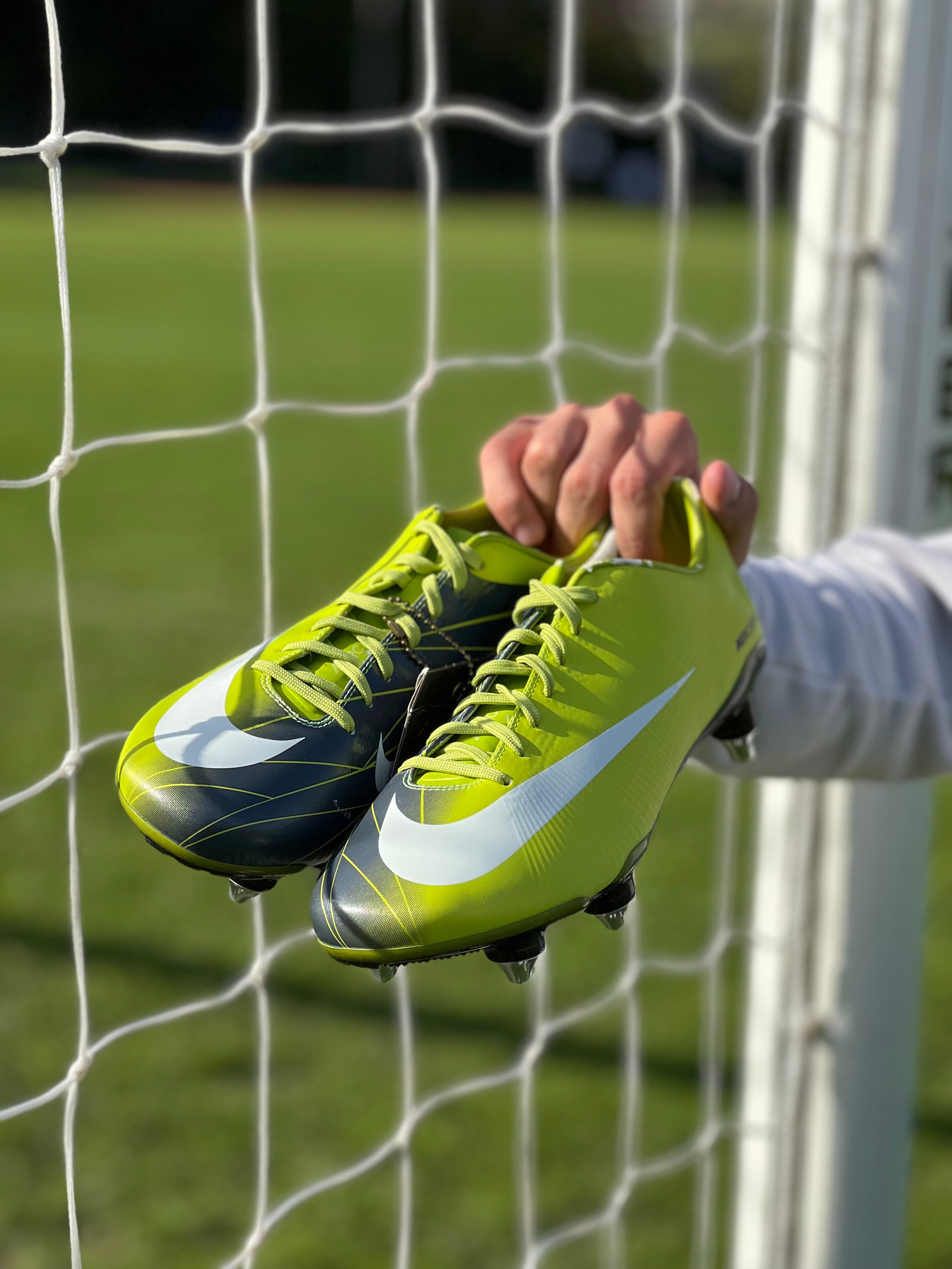 NIKE MERCURIAL VAPOR SUPERFLY II SG