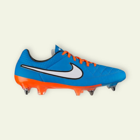 NIKE TIEMPO LEGEND V SG-PRO