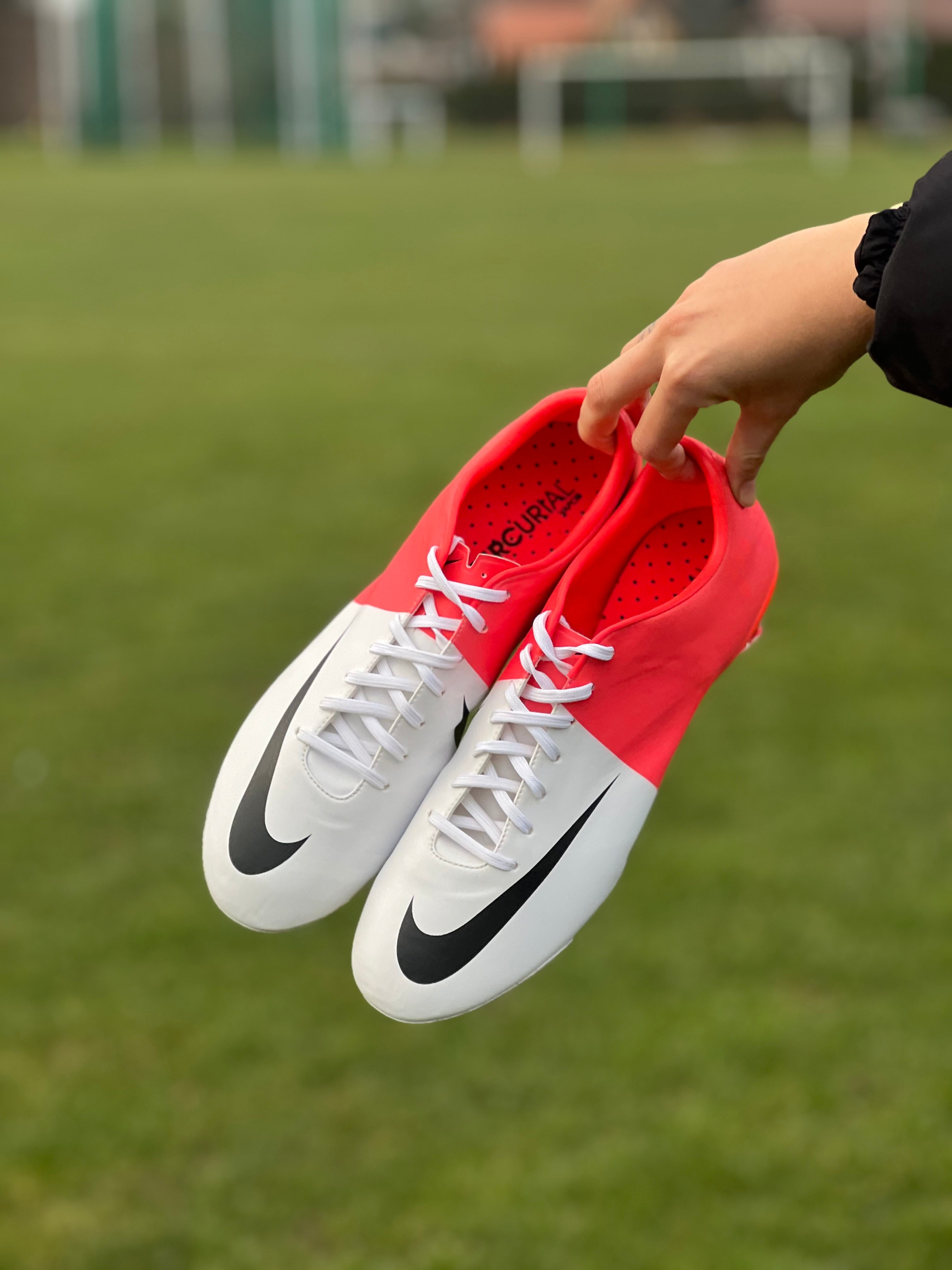 NIKE MERCURIAL VAPOR VIII FG