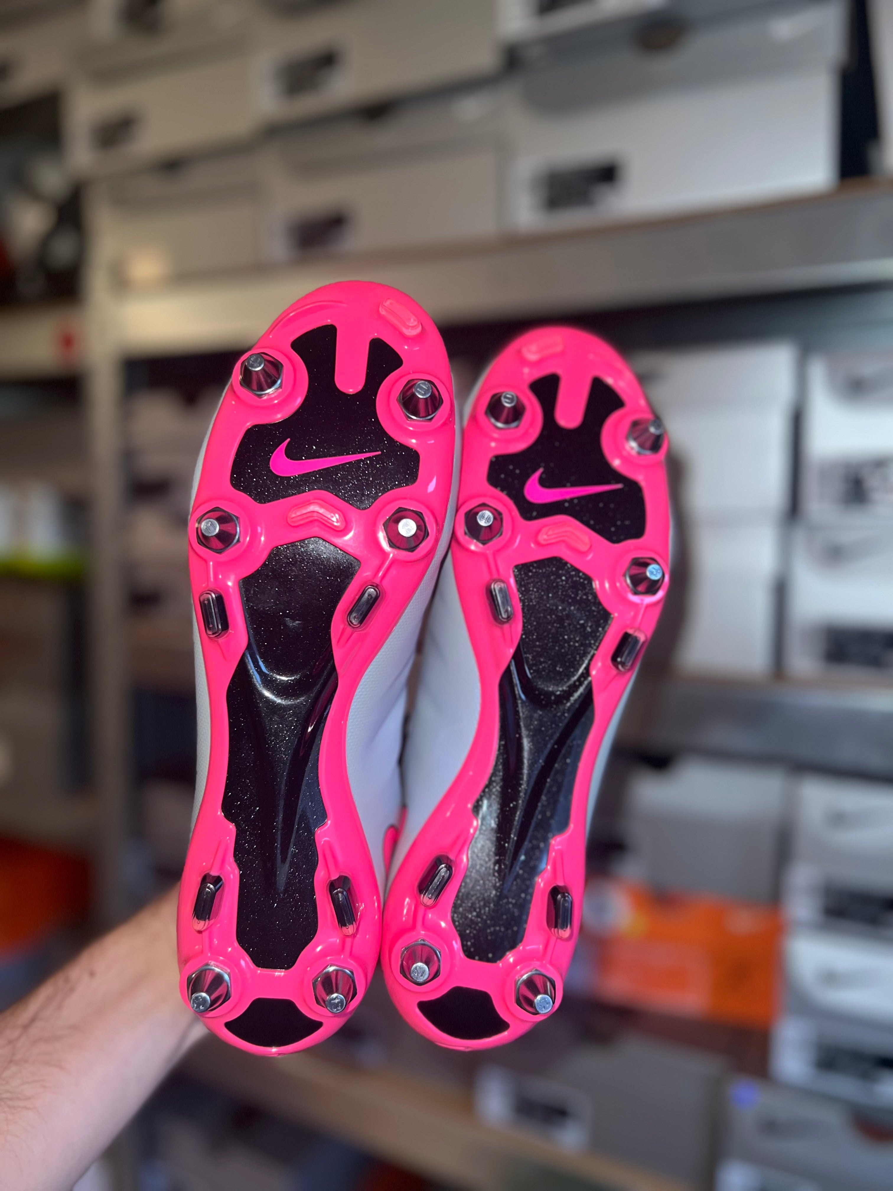 NIKE MERCURIAL VAPOR X SG-PRO